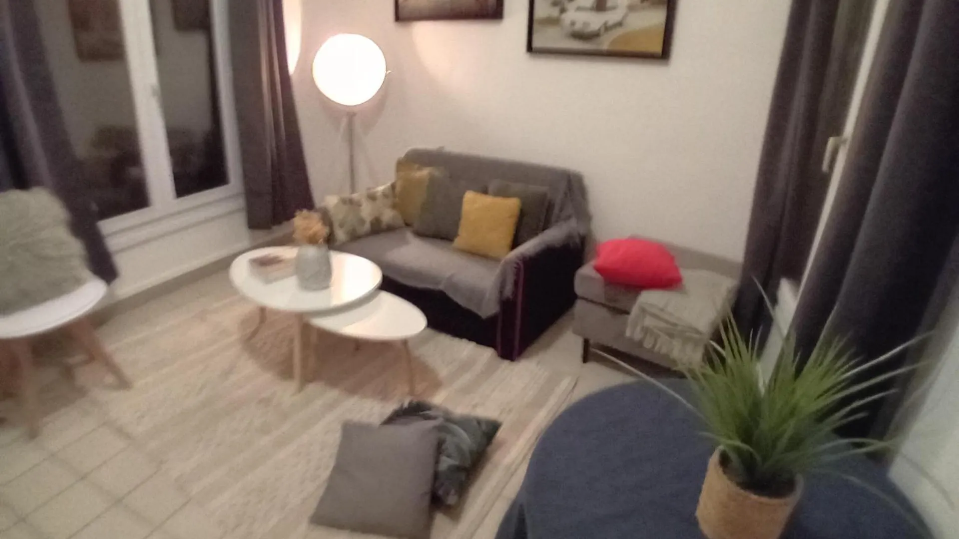 1 Minute Gare Montparnasse ,Near To Eiffel Tour And Louvre Meusm,Gorgeous Place Paris
